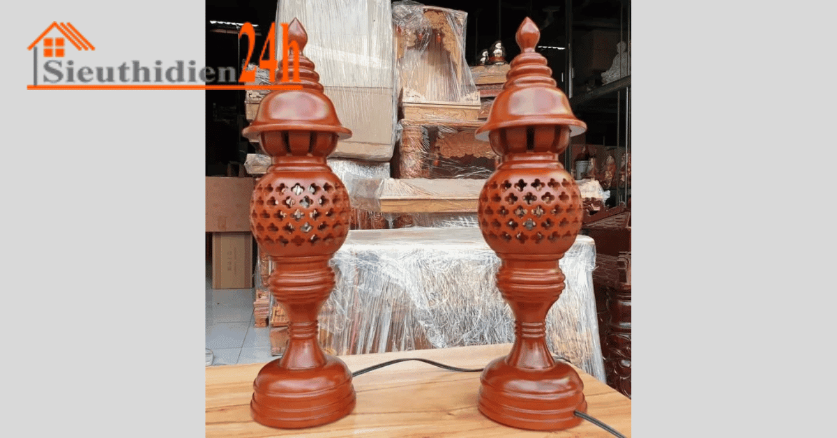 Đèn thờ gia tiên gỗ xà cừ