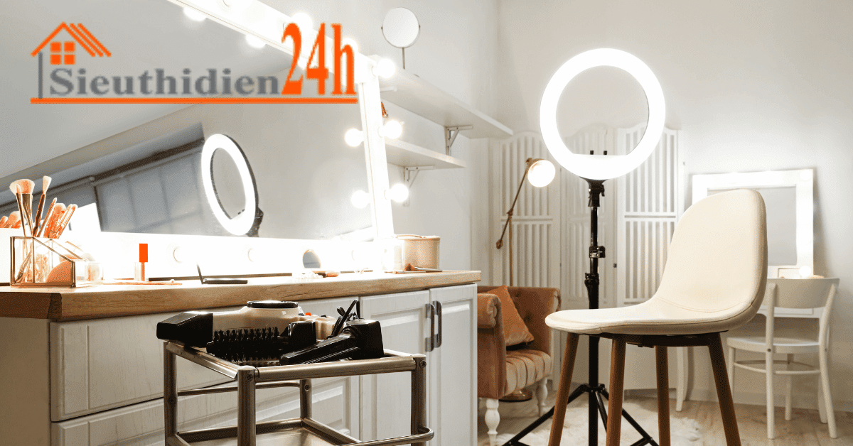 Một Số Mẫu Đèn Bàn Trang Điểm Mới Nhất Năm