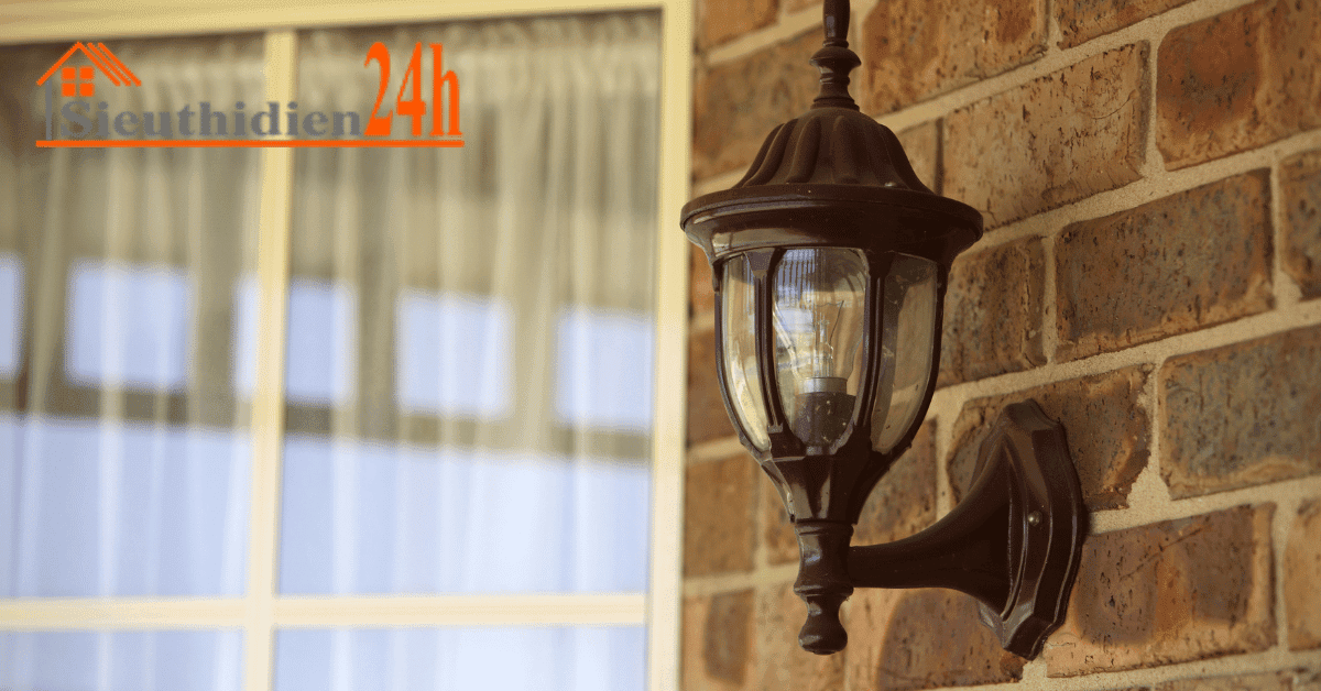 Đèn cột sảnh đẹp cao cấp HTML-B002-1